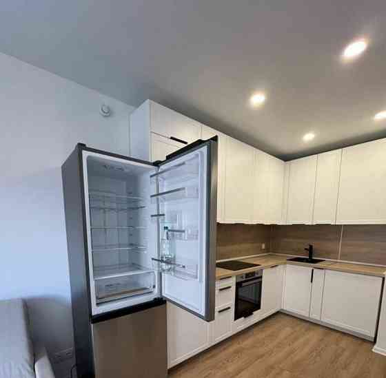 2-комн. квартира, 45 м2, 17/33 эт. Москва