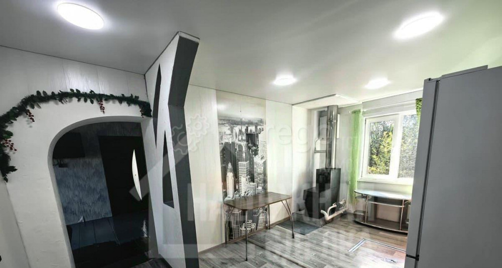 Дом, 60.9 м2, 4.8 сотки, 1 эт. Рубцовск - изображение 2