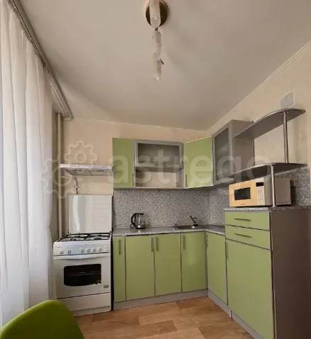 Сдам 1-комн. квартиру, 33 м2, 2/5 эт., долгосрочно Курган - изображение 4