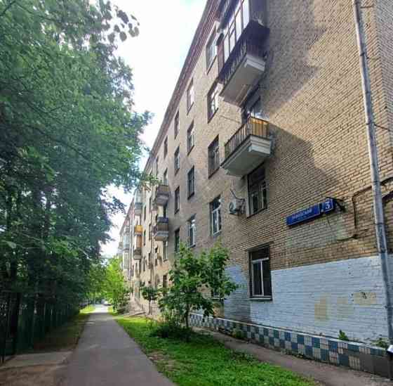 Комната, 10 м2, 5/5 эт. Москва