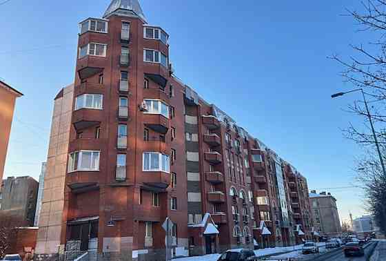 2-комн. квартира, 68 м2, 1/8 эт. Санкт-Петербург