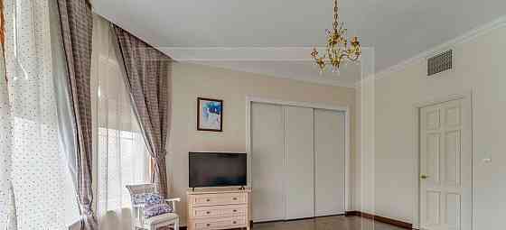 3-комн. квартира, 150 м2, 4/13 эт. Москва