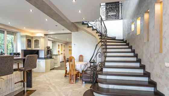 Коттедж, 250 м2 Наро-Фоминск