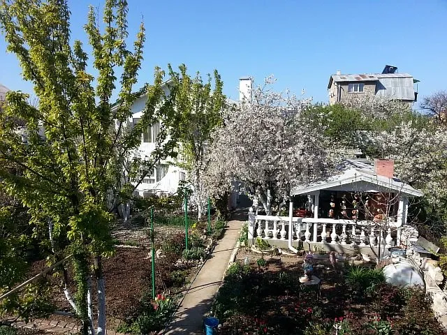 Сдам Комнату, 16 м2, 2/2 эт., Долгосрочно Севастополь - изображение 2