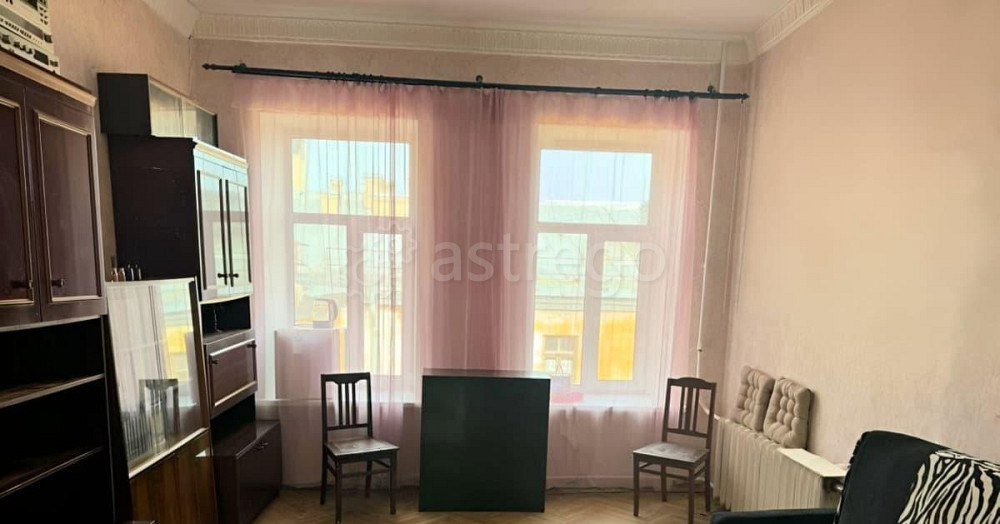 Комната, 20 м2, 5/5 эт. Санкт-Петербург - изображение 1