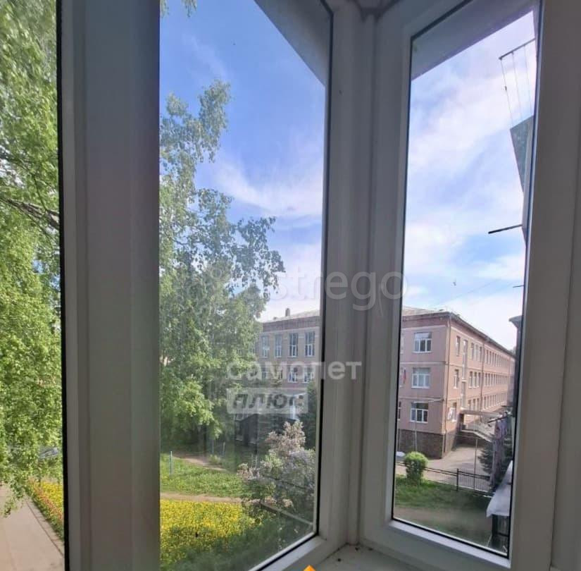 3-комн. квартира, 56.1 м2, 3/5 эт. Октябрьский - изображение 1