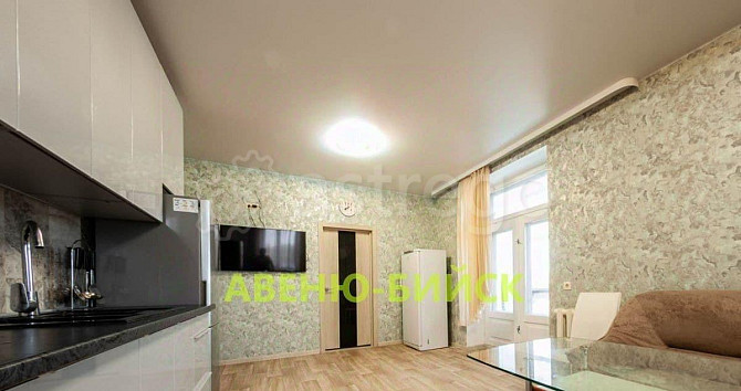3-комн. квартира, 92 м2, 4/5 эт. Бийск - изображение 1