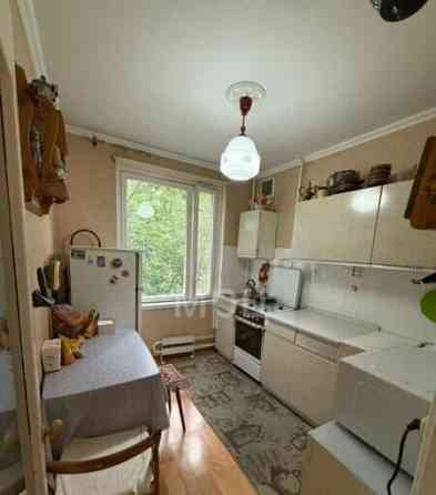 3-комн. квартира, 33 м2, 3/9 эт. Москва