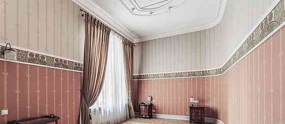 5-комн. квартира, 250 м2, 2/6 эт. Москва