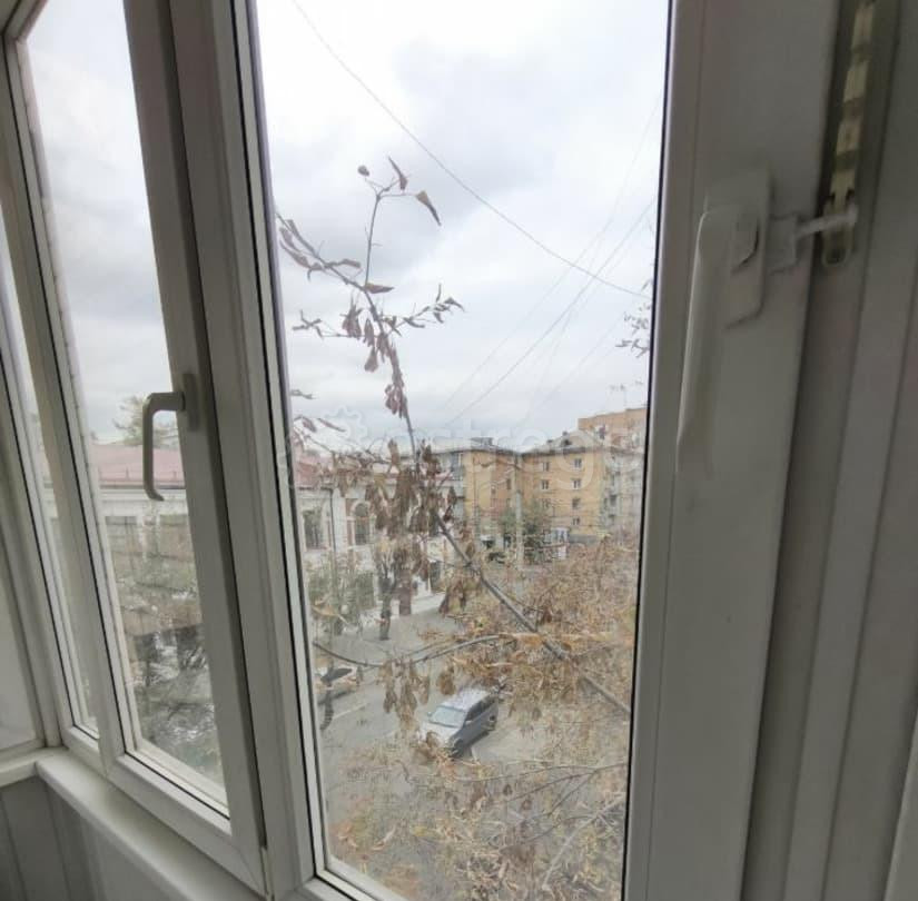 3-комн. квартира, 65 м2, 3/5 эт. Красноярск - изображение 2