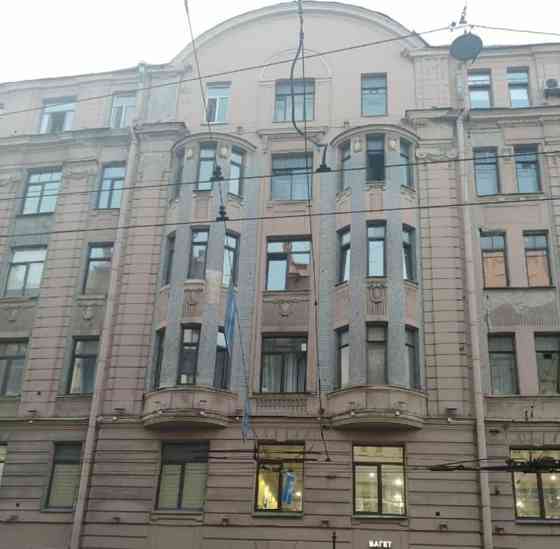 5-комн. квартира, 164 м2, 3/6 эт. Санкт-Петербург