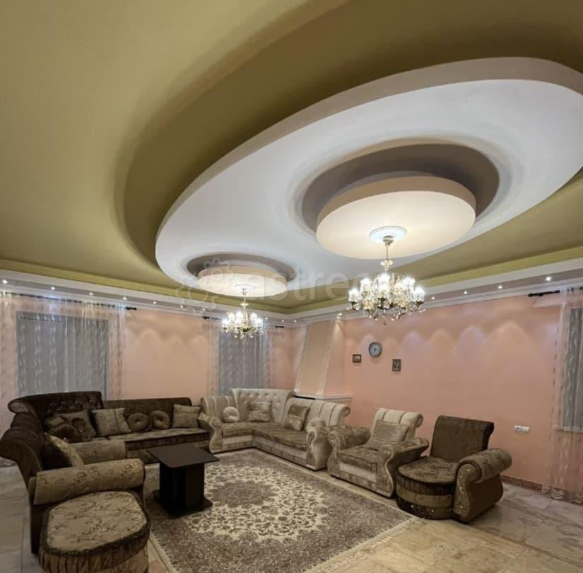 4-комн. квартира, 180 м2, 4/5 эт. Астрахань - изображение 1