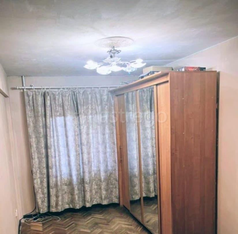 Комната, 30 м2, 1/5 эт. Санкт-Петербург - изображение 1