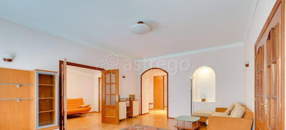 3-комн. квартира, 121.9 м2, 3/5 эт. Санкт-Петербург - изображение 2
