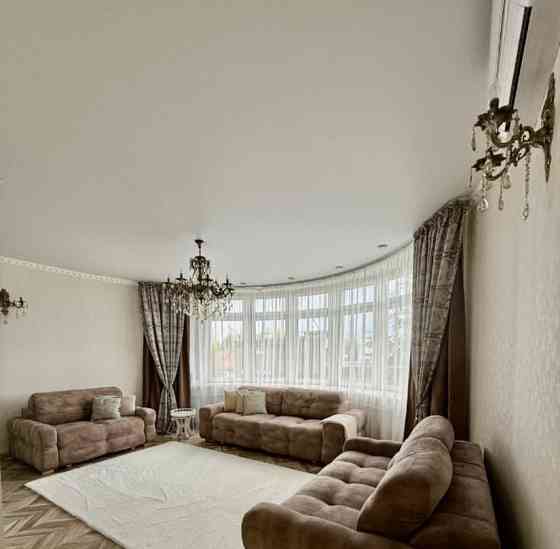 5-комн. квартира, 141 м2, 3/7 эт. Химки