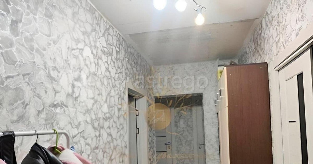 Комната, 9.8 м2, 1/9 эт. Москва - изображение 2