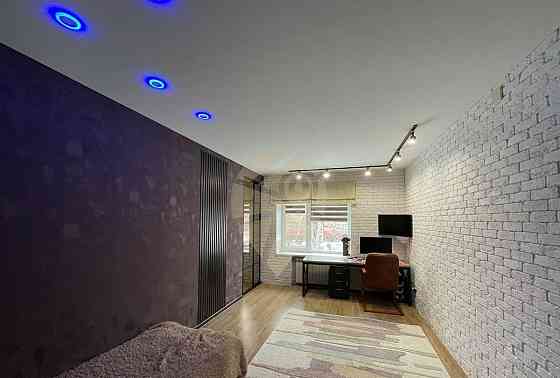 4-комн. квартира, 135.5 м2, 1/5 эт. Старый Оскол