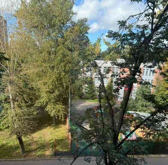 2-комн. квартира, 95 м2, 4/5 эт. Москва