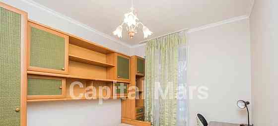 4-комн. квартира, 98 м2, 2/10 эт. Москва