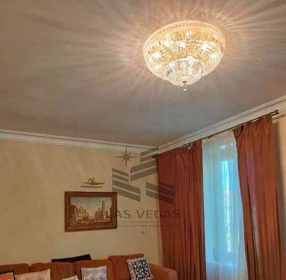 3-комн. квартира, 85 м2, 3/3 эт. Москва