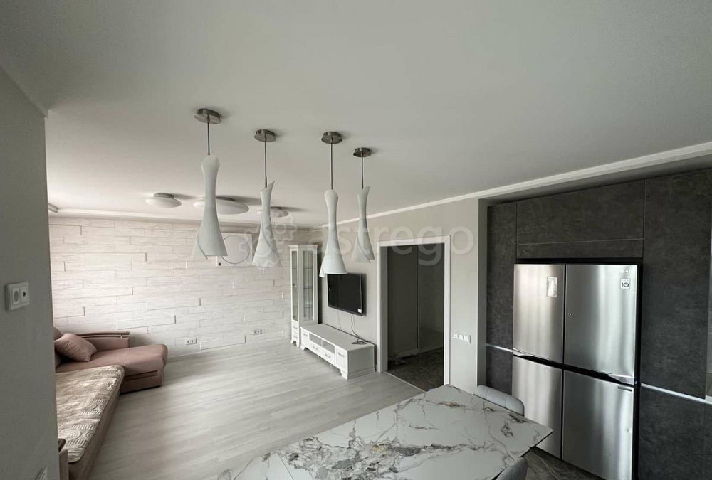 3-комн. квартира, 80 м2, 6/9 эт. Старый Оскол - изображение 2