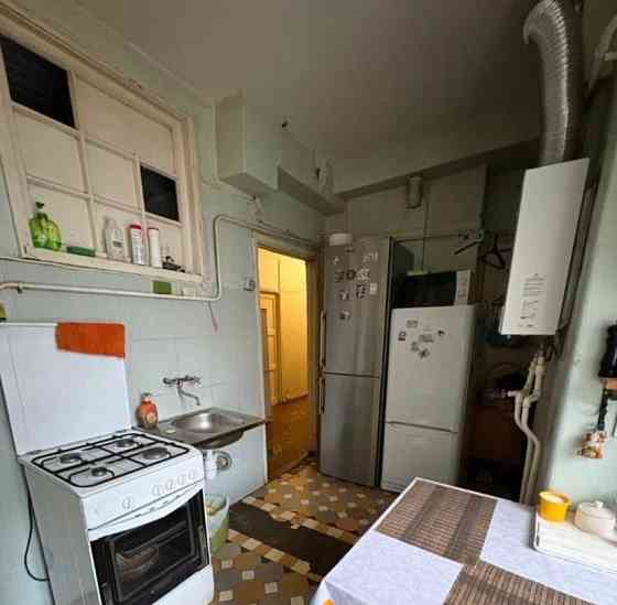 Комната, 40 м2, 2/6 эт. Москва