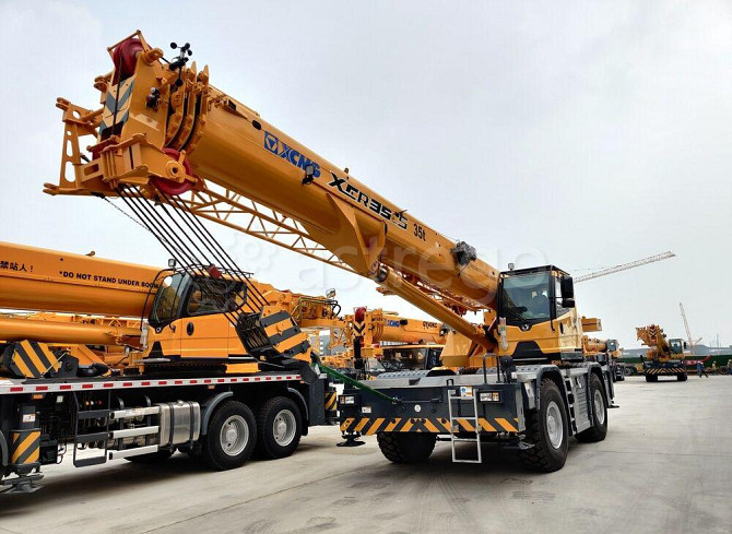 Короткобазный кран XCMG XCR35_S 35 т, стрела 35 м Москва - изображение 1
