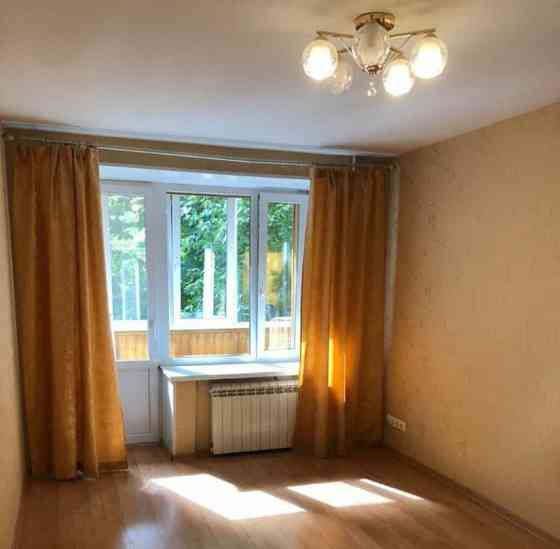 2-комн. квартира, 43 м2, 3/9 эт. Москва