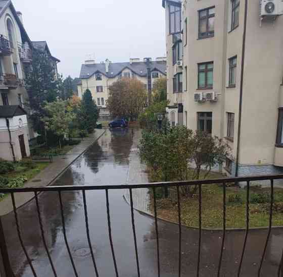 3-комн. квартира, 120 м2, 2/4 эт. Видное