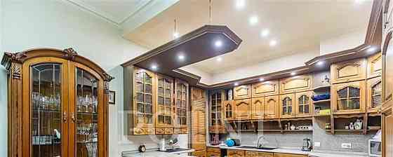 4-комн. квартира, 150 м2, 4/6 эт. Москва