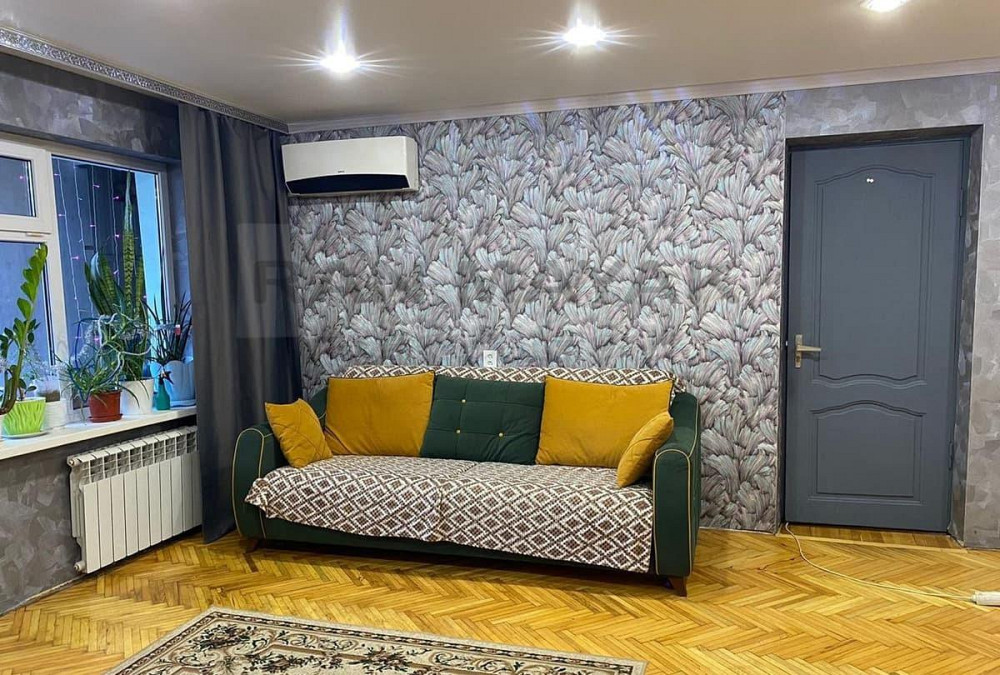 4-комн. квартира, 100 м, 3/5 эт. Майкоп - изображение 2