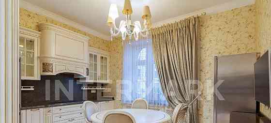 3-комн. квартира, 173 м2, 3/10 эт. Москва