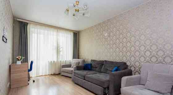 2-комн. квартира, 67 м2, 3/9 эт. Москва