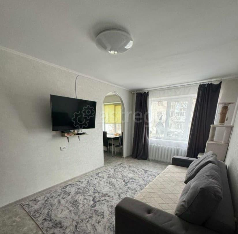 2-комн. квартира, 46 м2, 1/3 эт. Емельяново - изображение 2