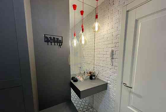 4-комн. квартира, 135.5 м2, 1/5 эт. Старый Оскол