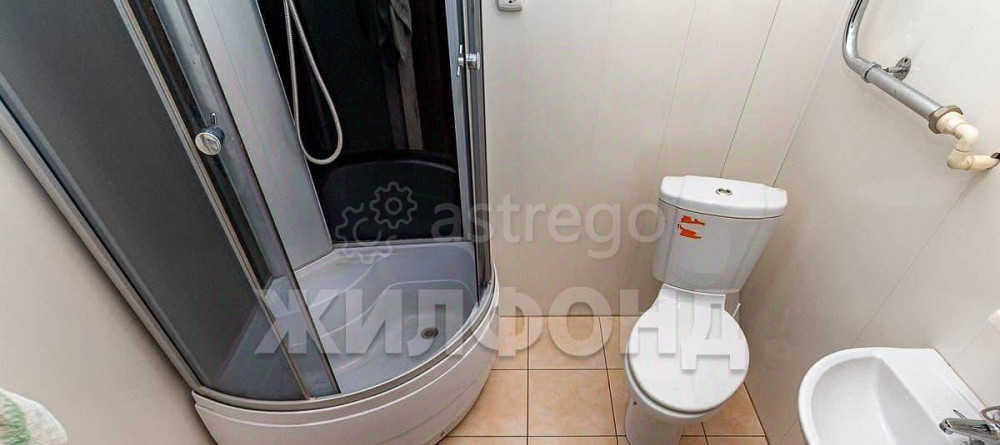 Дом, 178.8 м2, 5 соток, 2 эт. Новоалтайск - изображение 2