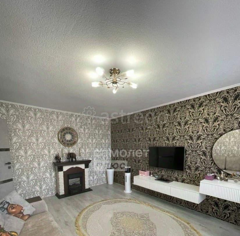 3-комн. квартира, 69.2 м2, 1/5 эт. Коряжма - изображение 1