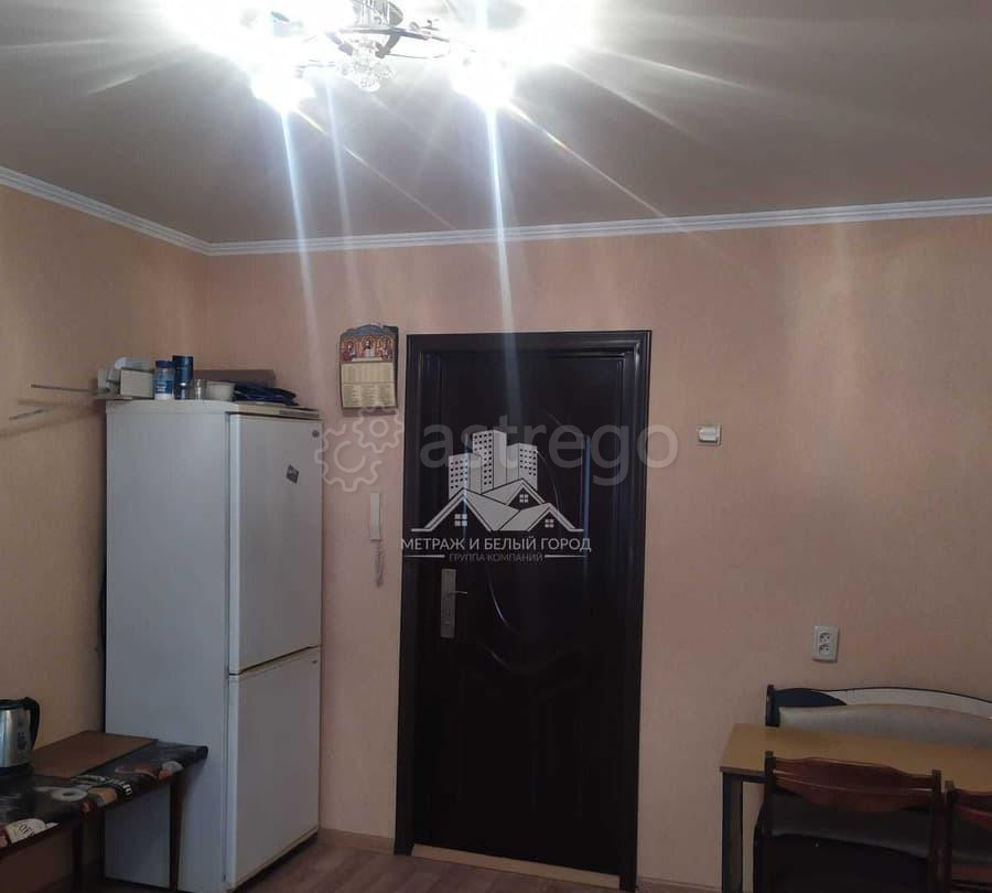 Комната, 6 м2, 8/12 эт. Белгород - изображение 1