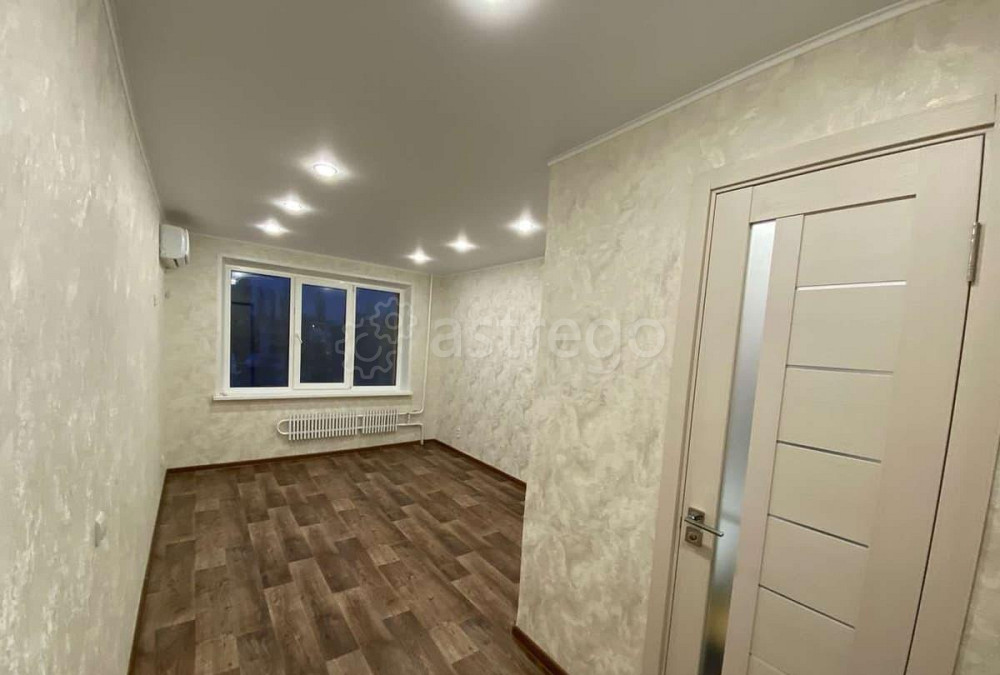 Комната, 12 м2, 5/9 эт. Старый Оскол - изображение 1