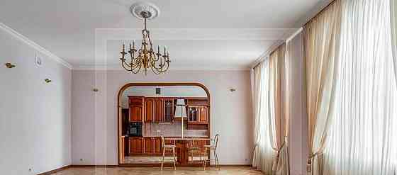 5-комн. квартира, 170 м2, 6/7 эт. Москва