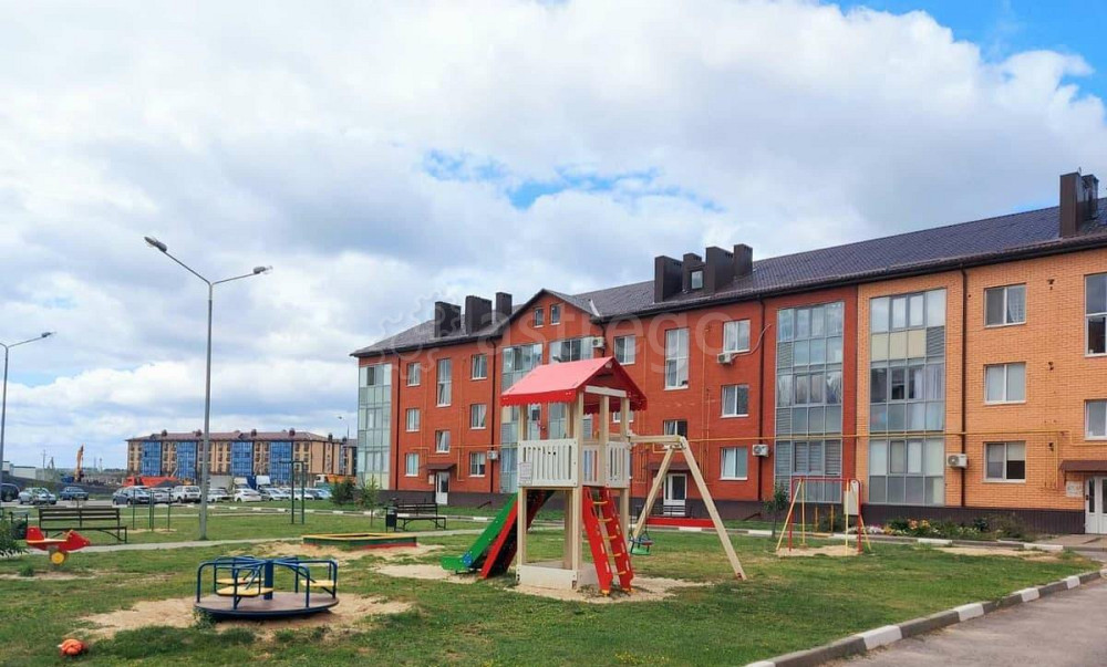 3-комн. квартира, 82 м2, 3/3 эт. Северный - изображение 2