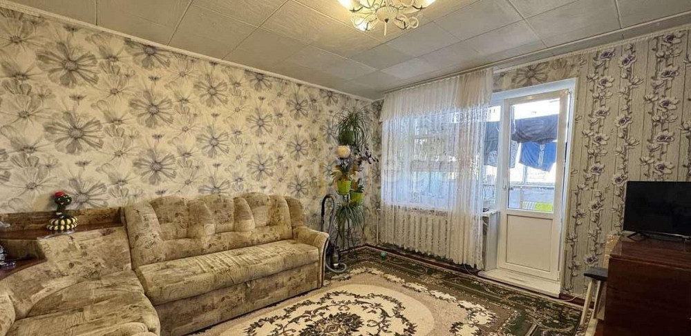 3-комн. квартира, 57 м2, 3/3 эт. Борисовка - изображение 1