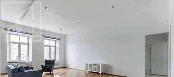 5-комн. квартира, 235 м2, 5/6 эт. Москва