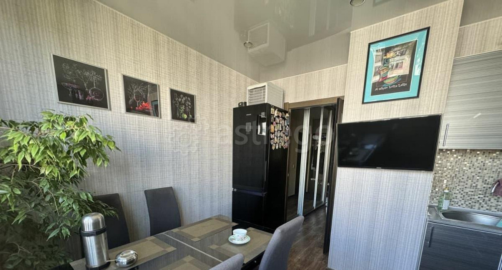 3-комн. квартира, 68.4 м2, 8/9 эт. Тында - изображение 2