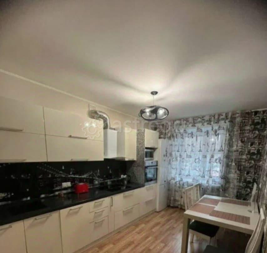 3-комн. квартира, 68 м2, 1/10 эт. Красноярск - изображение 2