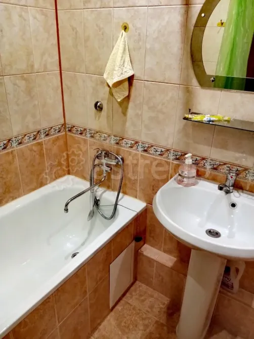 Сдам 1-комн. Квартиру, 53 м2, 5/12 эт., Посуточно Сергиев Посад - изображение 3