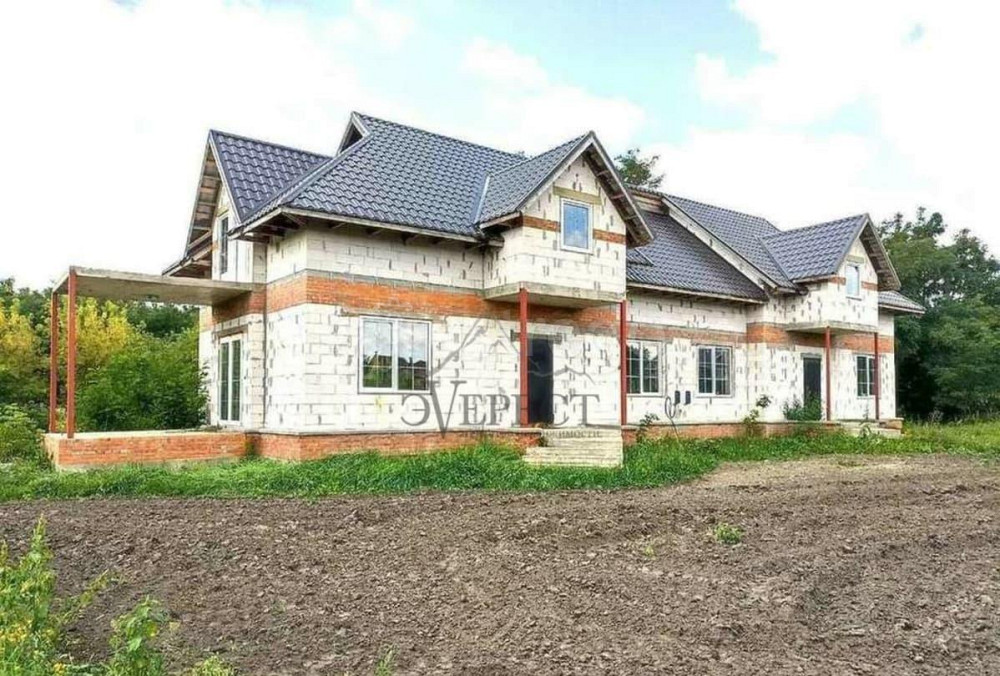 Таунхаус, 354 м2, 32 сотки, 2 эт. Старый Оскол - изображение 1