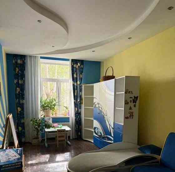 2-комн. квартира, 95 м2, 4/5 эт. Москва