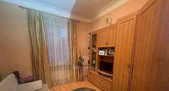 Комната, 11 м2, 5/5 эт. Москва