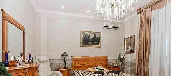 4-комн. квартира, 180 м2, 2/5 эт. Москва